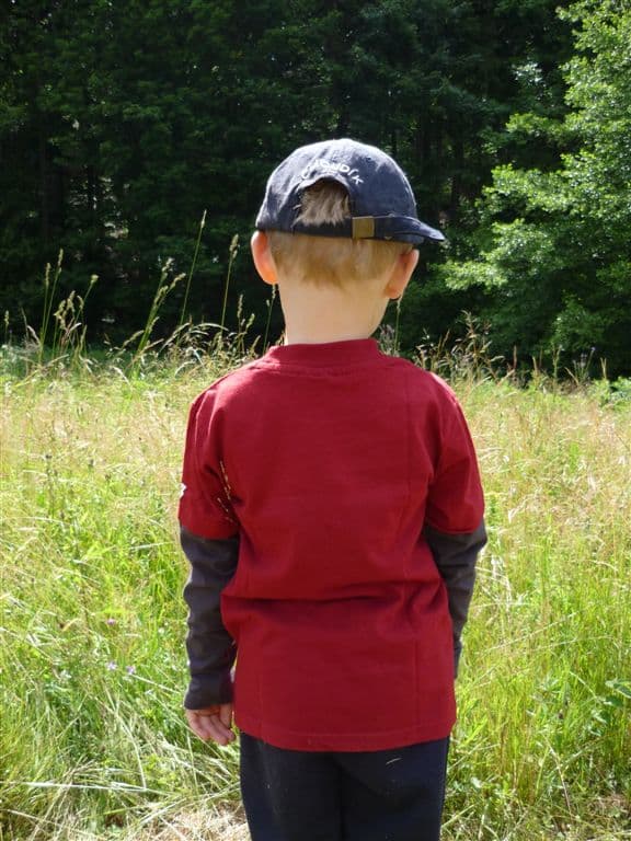 Červenočerné oddílové trika s dlouhým rukávem